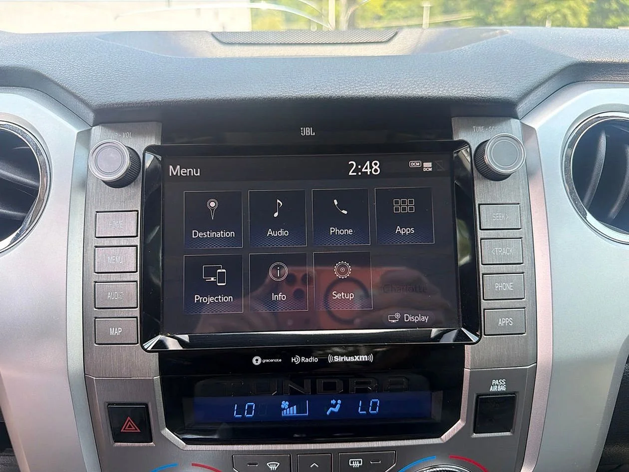 Used 2021  Toyota Limited image 23