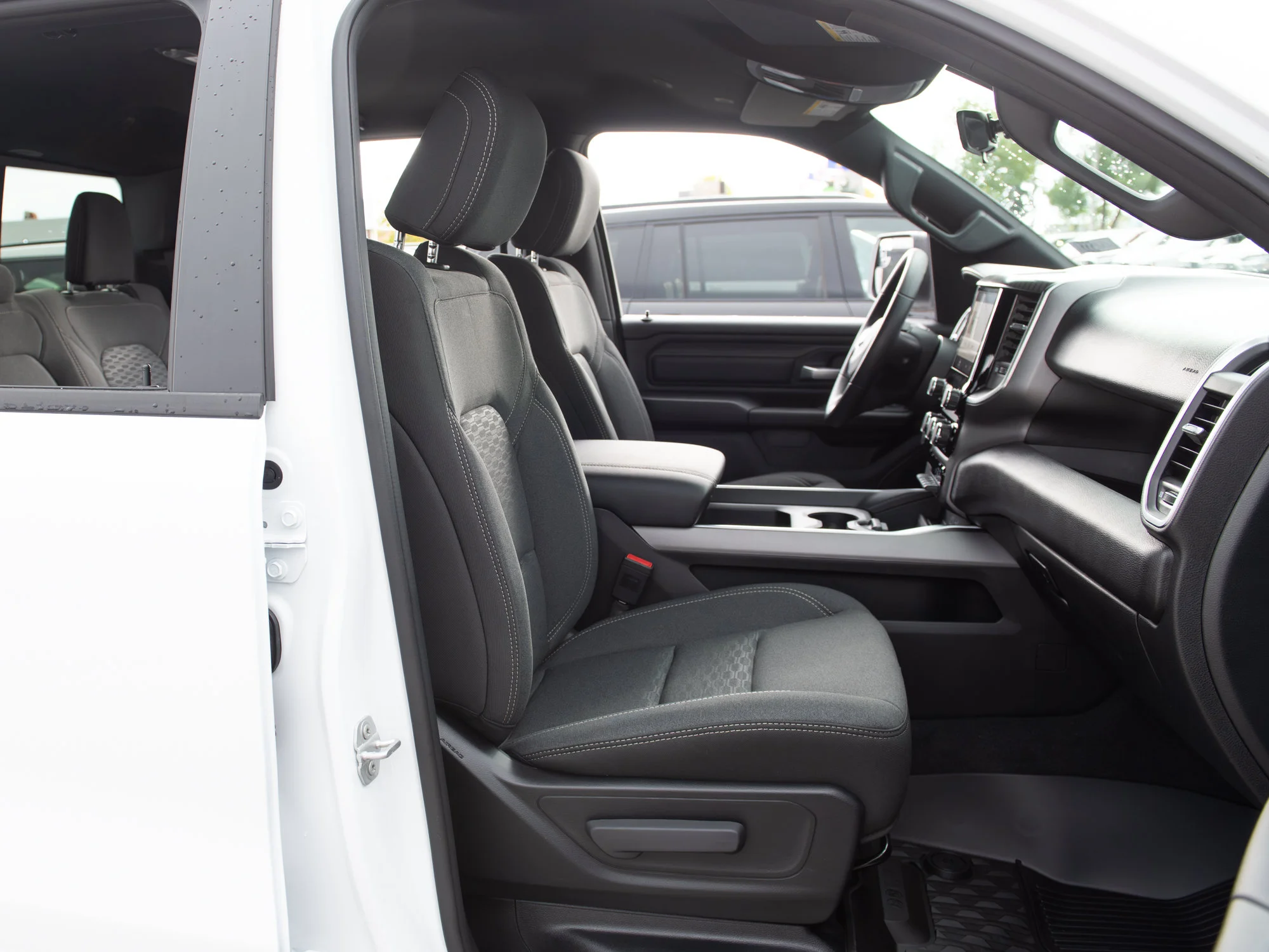 New 2026 White RAM Express* Crew Cab 4x4, 3.92 Rear Axle Ratio, Running Boards, Adaptive Cruise image 22