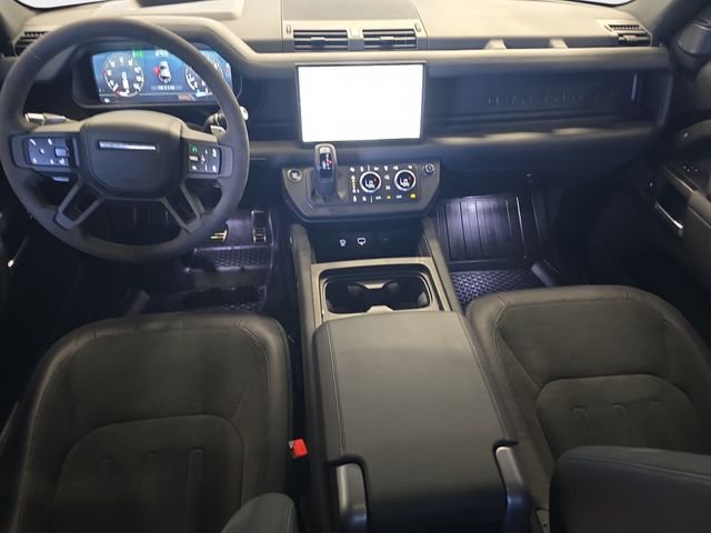 Used 2022 Black Land Rover  image 10