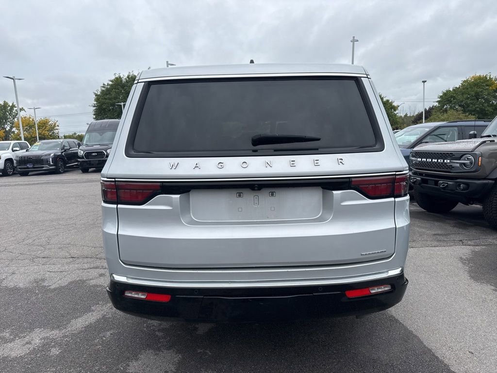 2024 Jeep Wagoneer L Series III - Photo 15