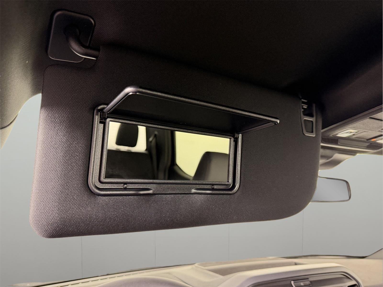 New 2026 Agate Black Ford XLT image 52
