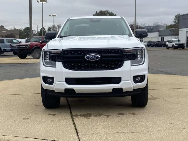 New 2025 Oxford White Ford XL image 6