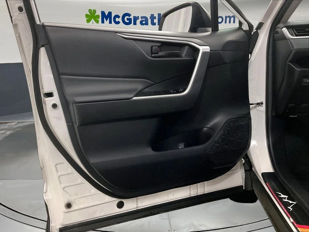 Certified Used 2021 White Toyota LE image 27