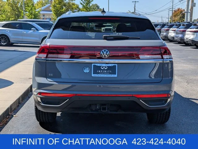 Used 2024 Gray Volkswagen 2.0T SE w/Technology image 6