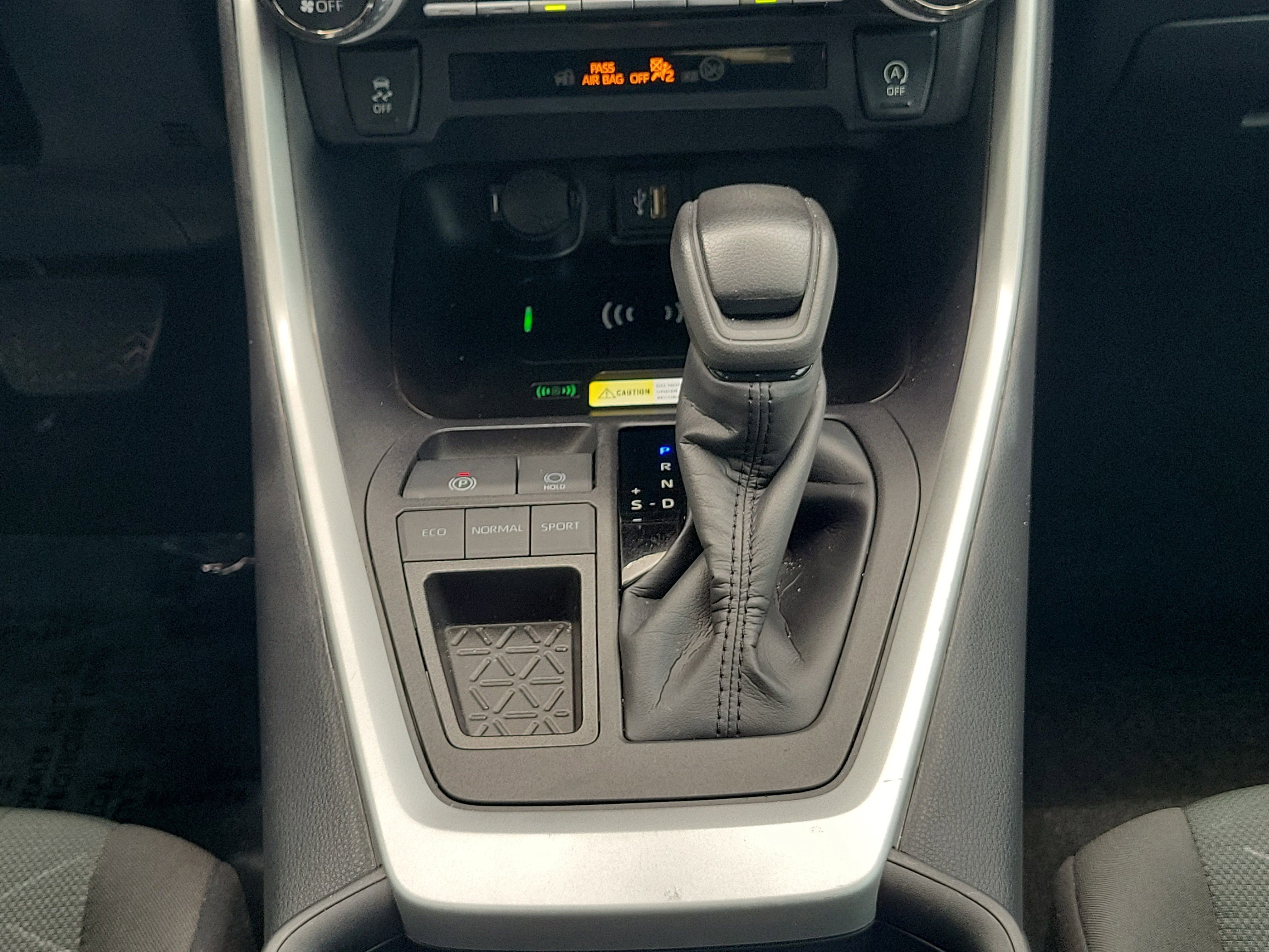 Used 2024 Ice Cap Toyota XLE image 21