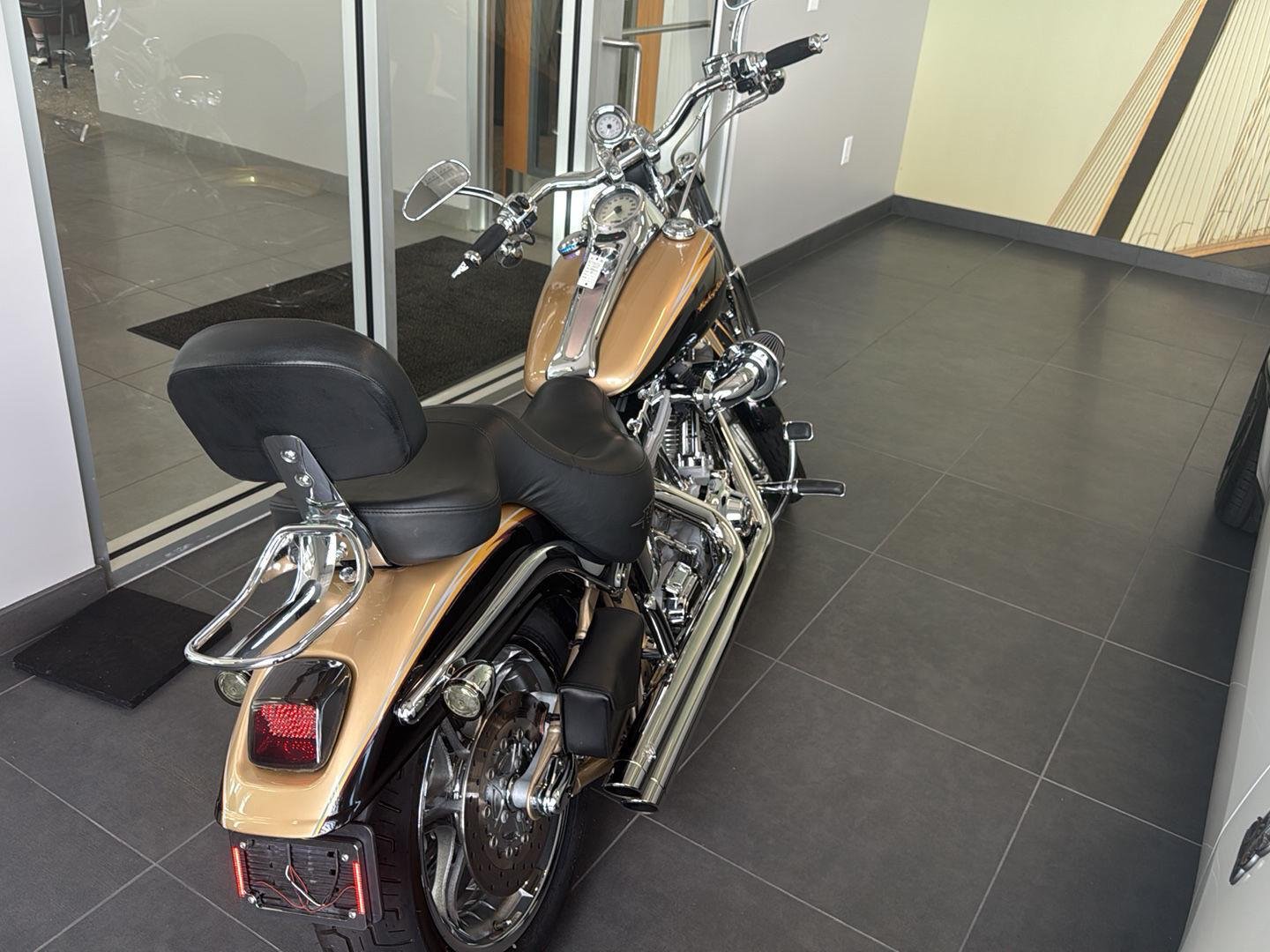 Used 2003 gold Harley Davidson Screaming Eagle image 4