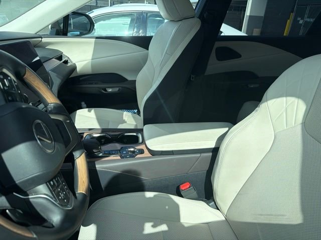 Certified Used 2024 EMINENT WHITE PEARL Lexus 350 Premium image 5