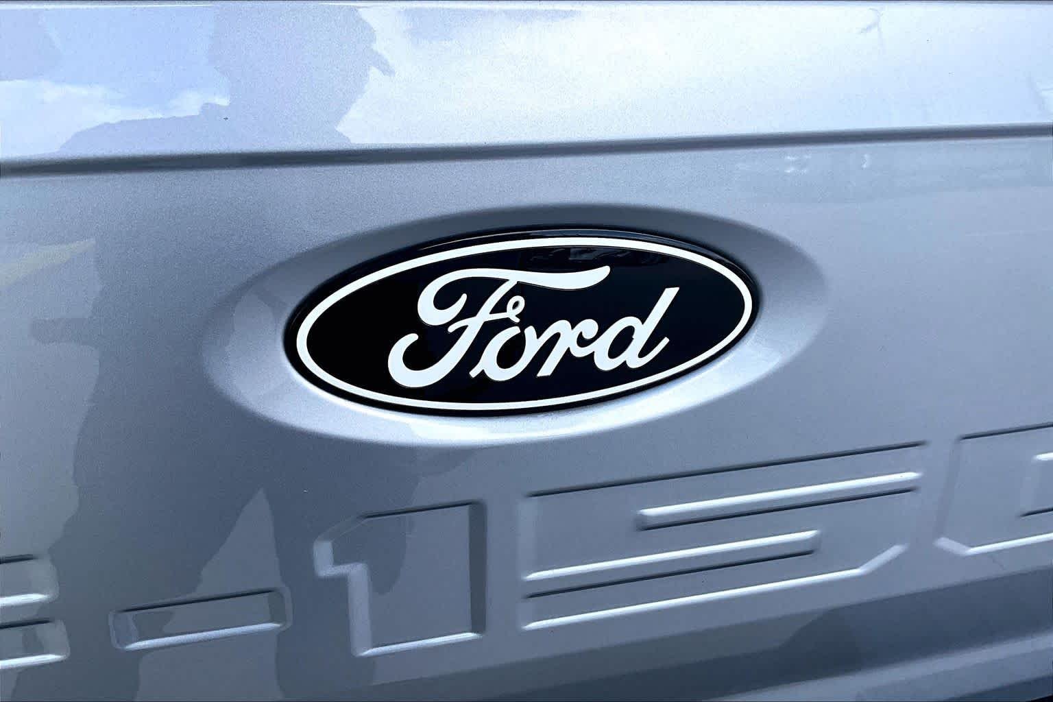 Used 2025 Iconic Silver Metallic Ford STX image 10