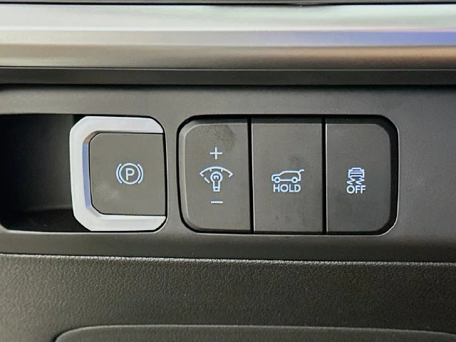 New 2026 Silver Hyundai SE image 19