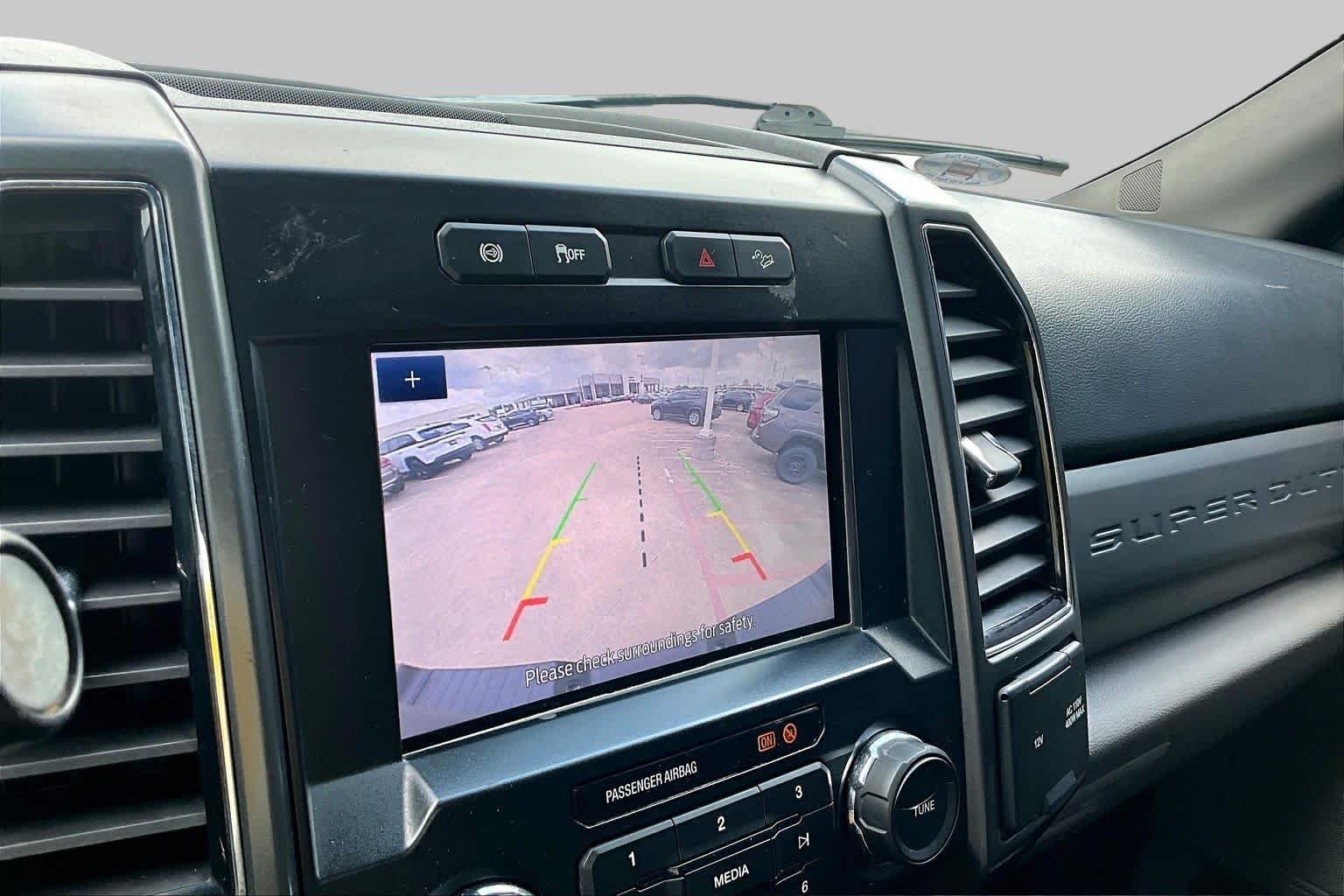 Used 2022 Oxford White Ford XLT image 26