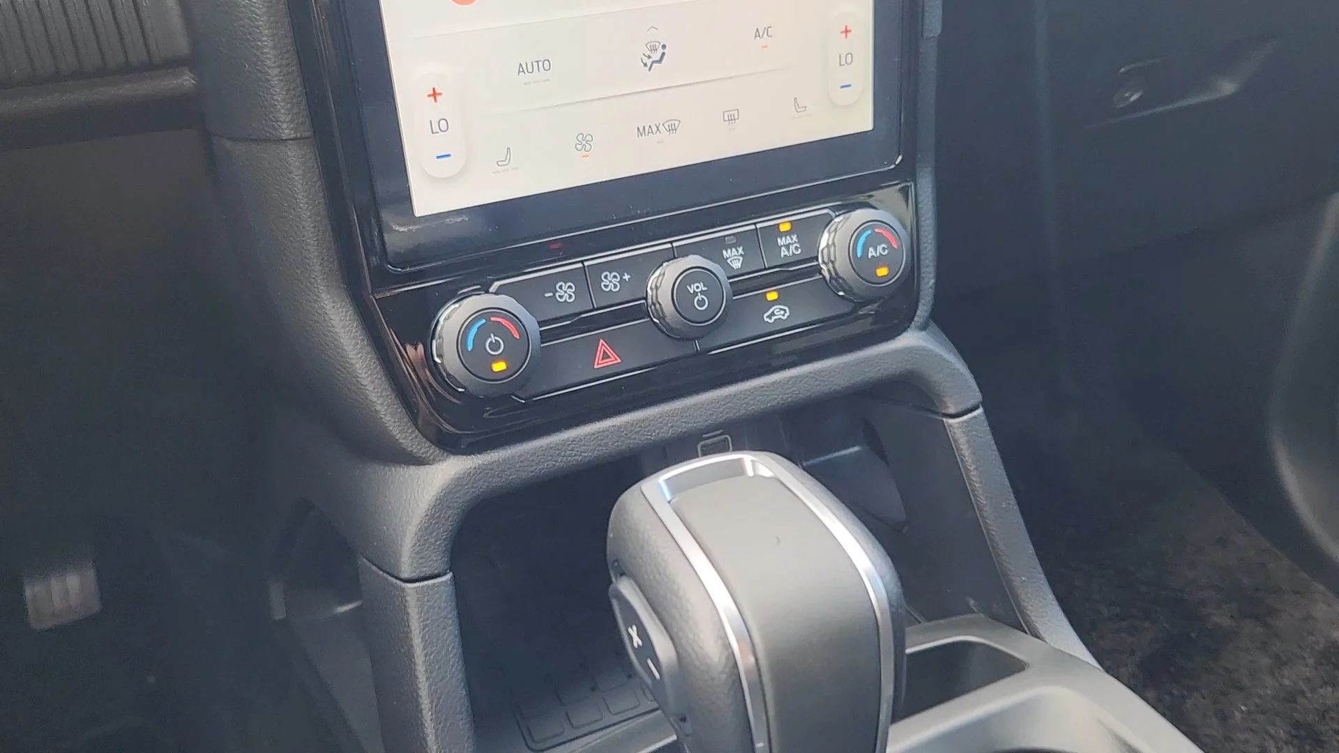 New 2026 Avalanche Ford XLT image 28