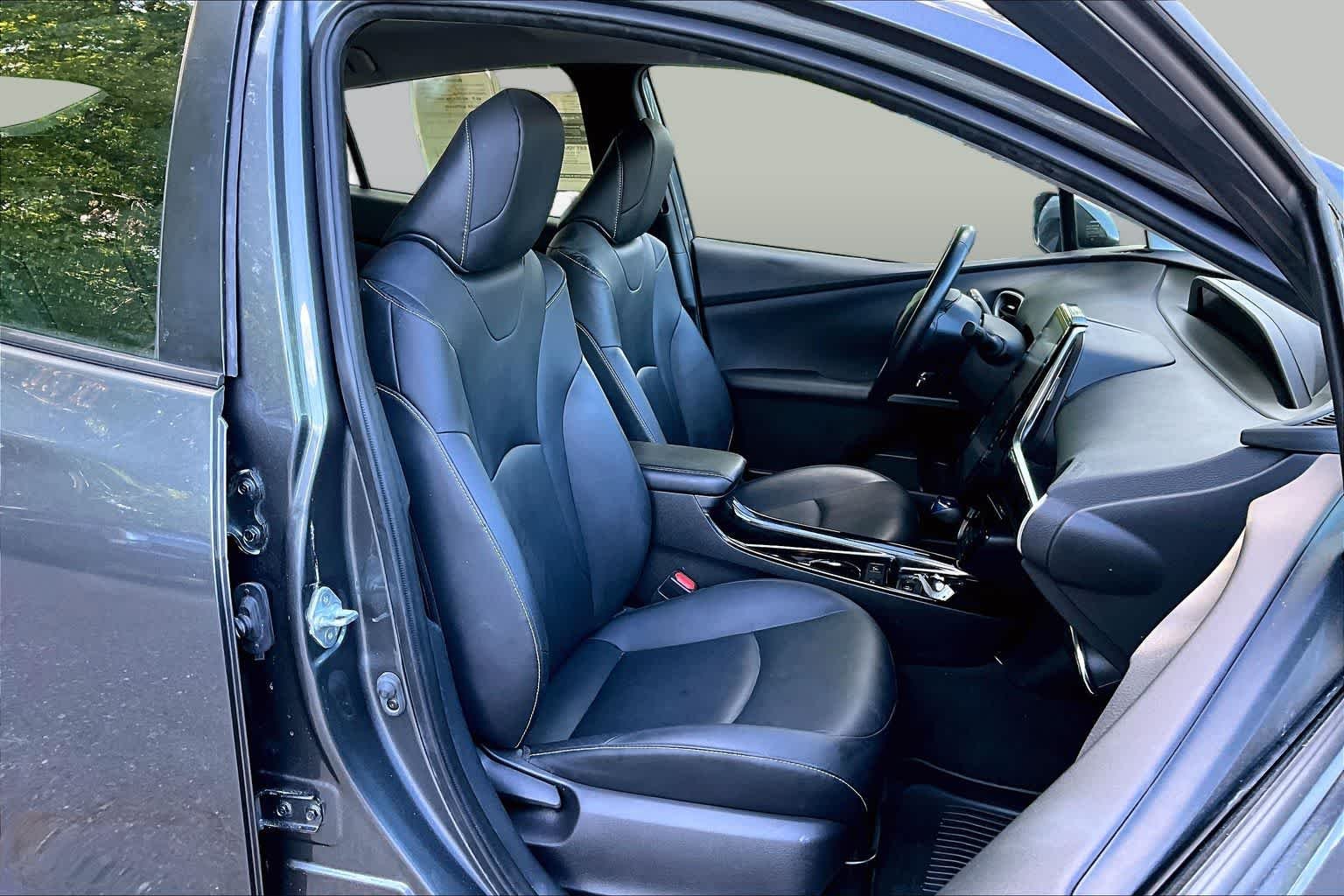 Certified Used 2022 Magnetic Gray Metallic Toyota XLE image 8