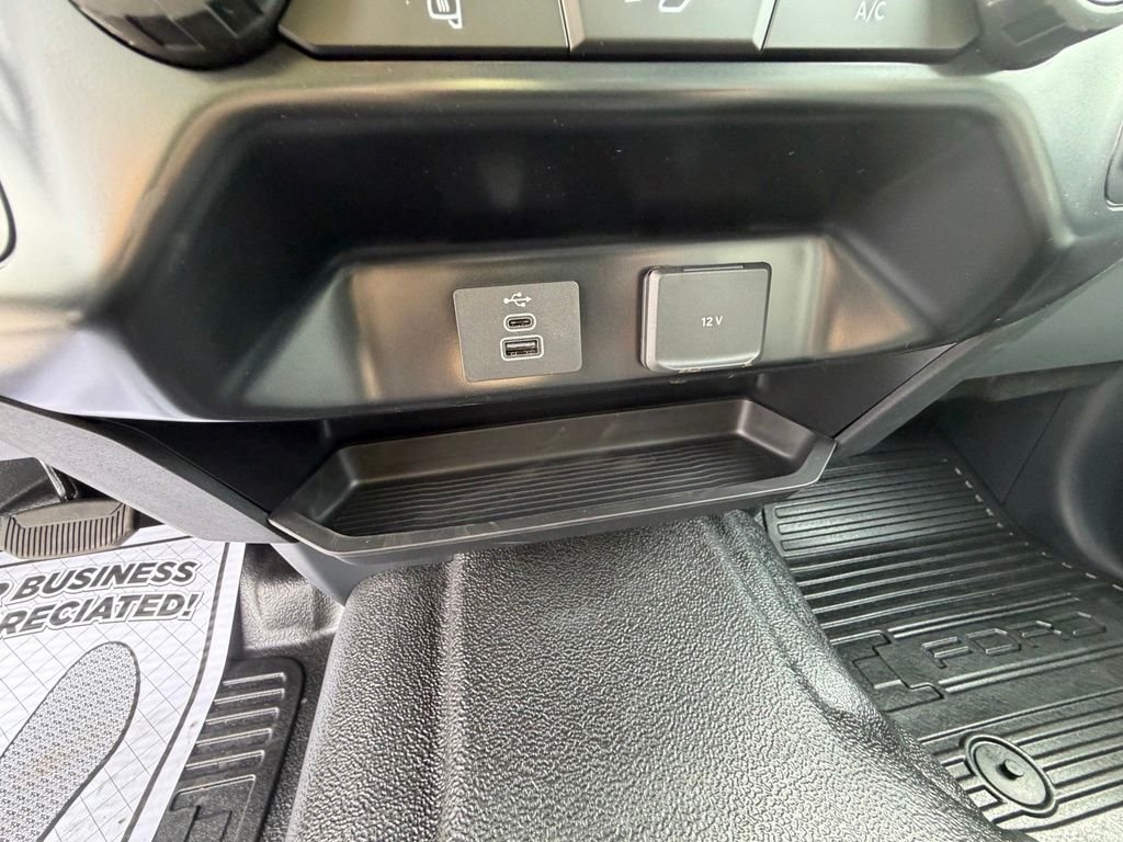 New 2026 Oxford White Ford F-350® XL image 29