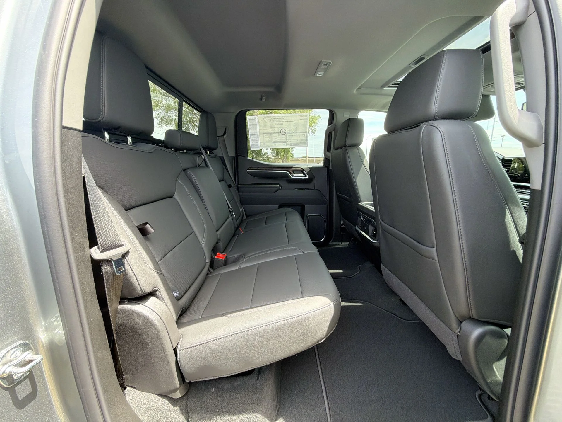 2026 GMC Sierra 1500 SLT - Photo 76