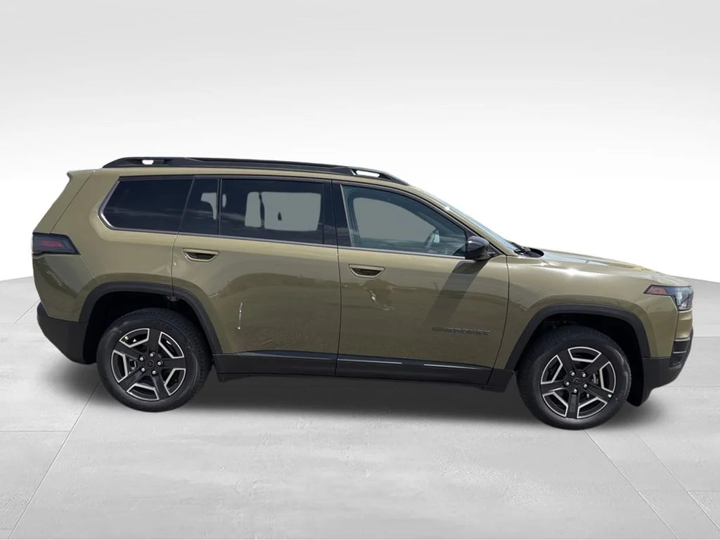 New 2026 41 Exterior Paint Jeep Laredo image 2