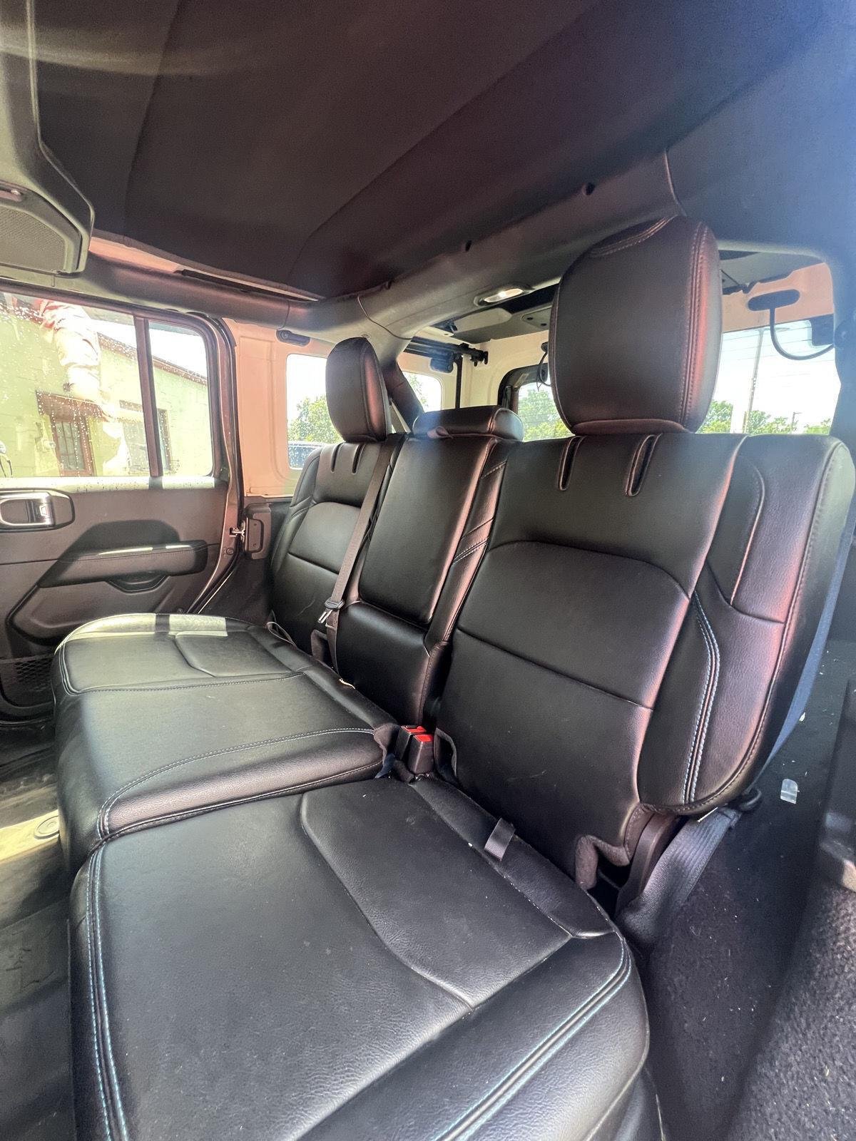 Used 2021 GRANITE CRYSTAL METALLIC CLEARCOAT JEEP UNLIMITED RUBICON image 15