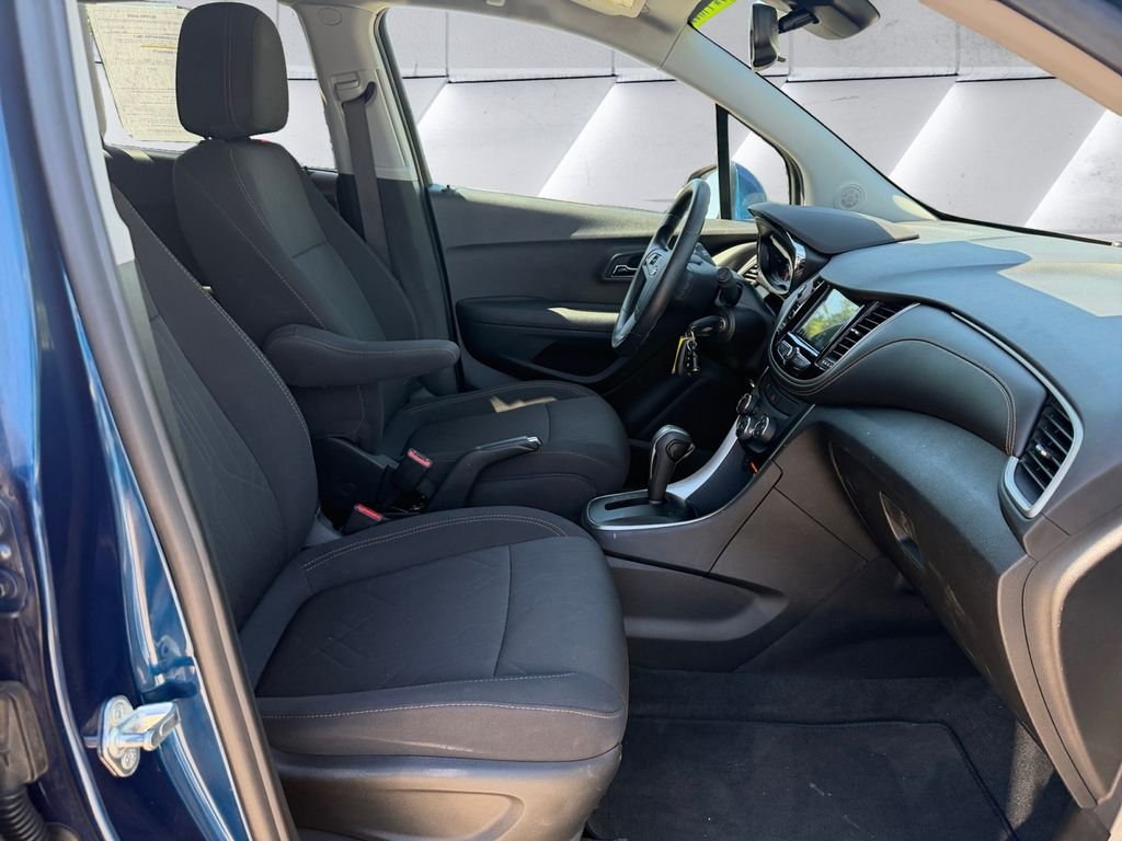 Used 2019 Blue Chevrolet LT image 13