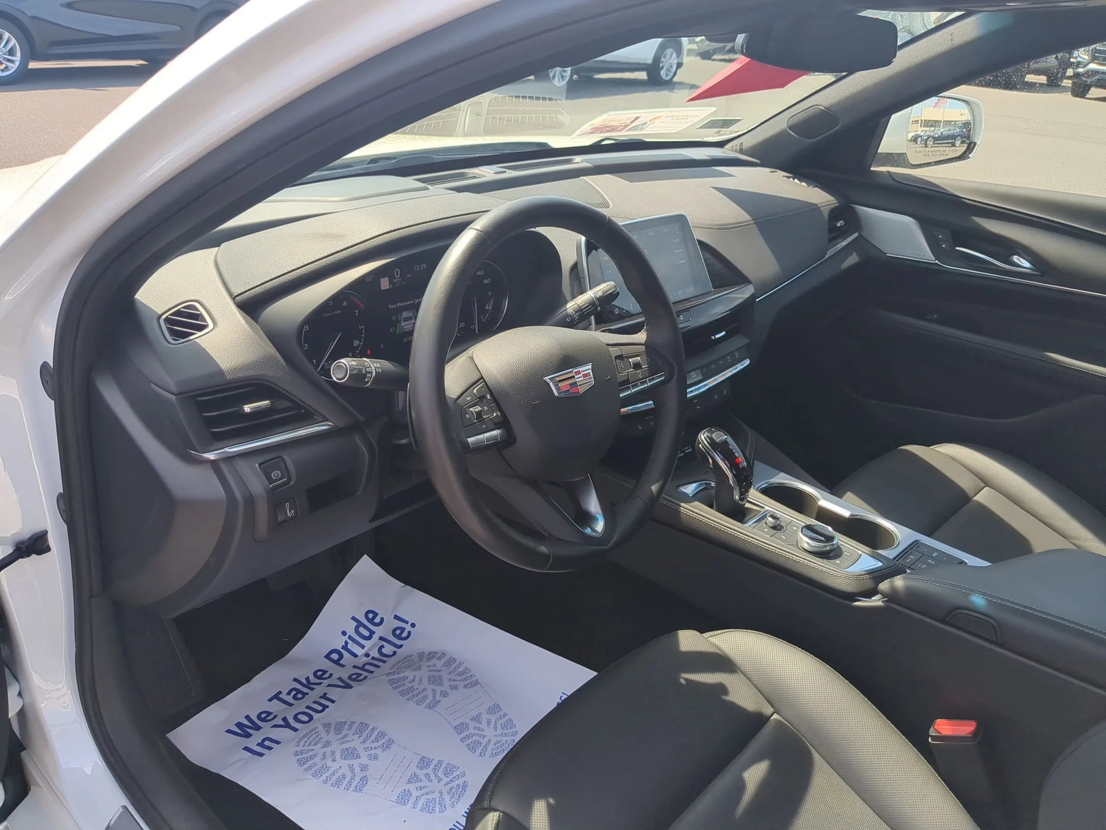 Used 2023 Crystal White Tricoat Cadillac Premium Luxury image 9