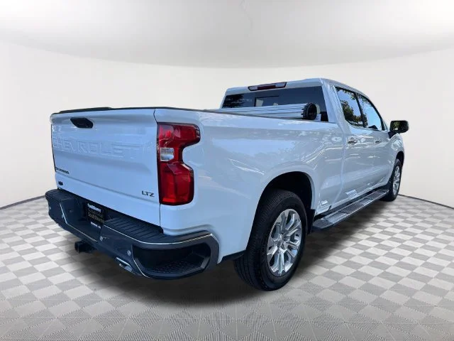 Used 2024 Summit White Chevrolet LTZ image 5