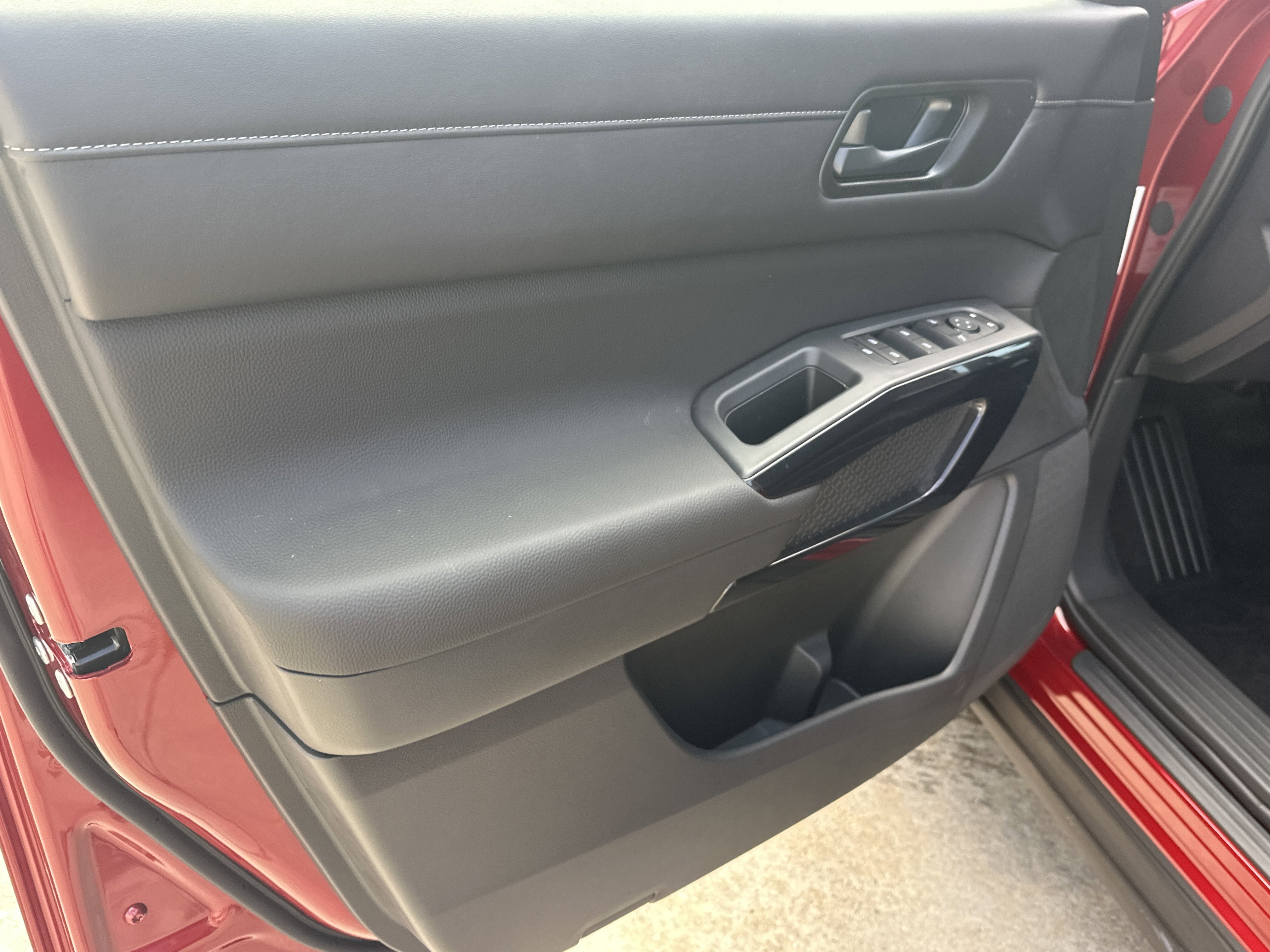 New 2026 Scarlet Ember Tintcoat Nissan SV image 11