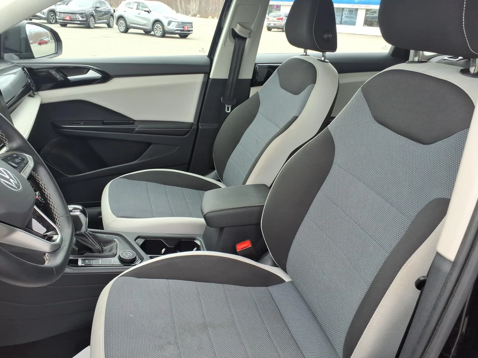 Used 2025 Platinum Gray Volkswagen 1.5T S image 14