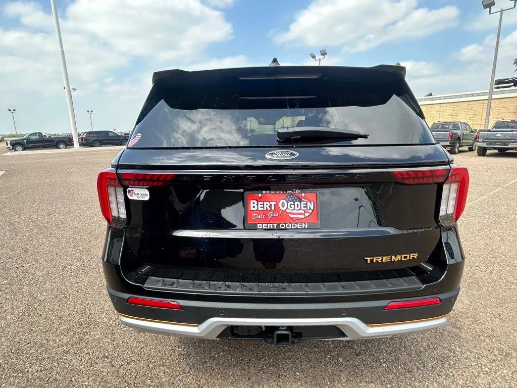 New 2026 Agate Black Metallic Ford Tremor® image 6