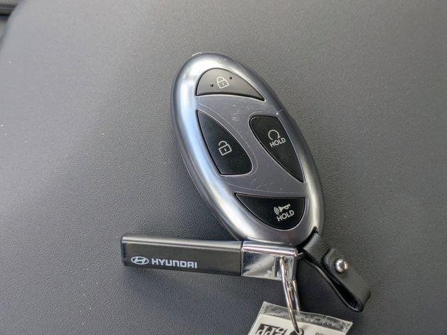 New 2026 Silver Hyundai SEL Sport image 34
