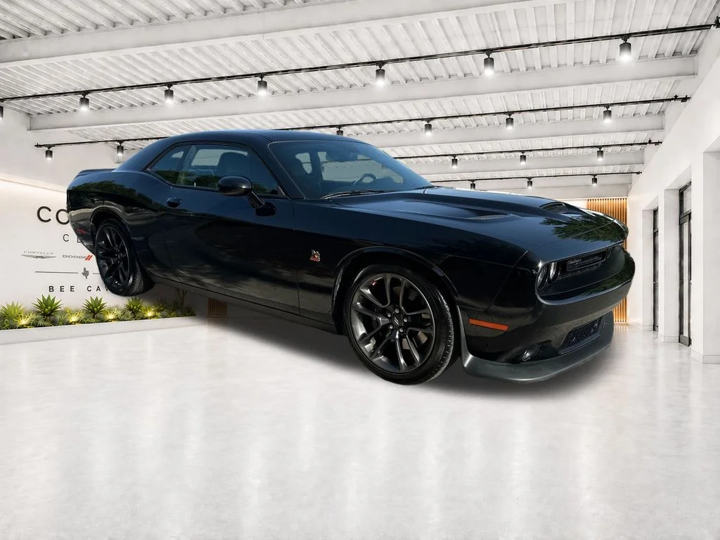 2023 Dodge Challenger R/T Scat Pack's photo