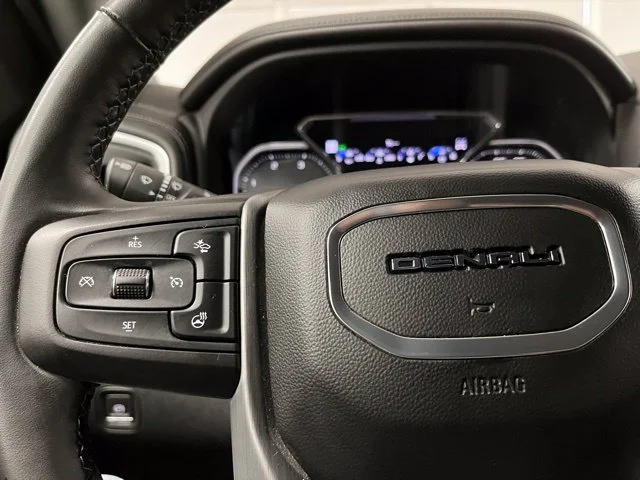 Used 2023 Black GMC Denali image 31
