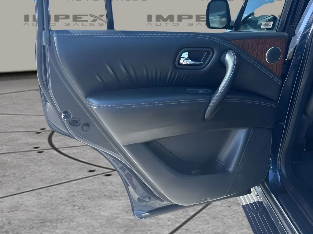 Used 2019 Blue Nissan SL image 33