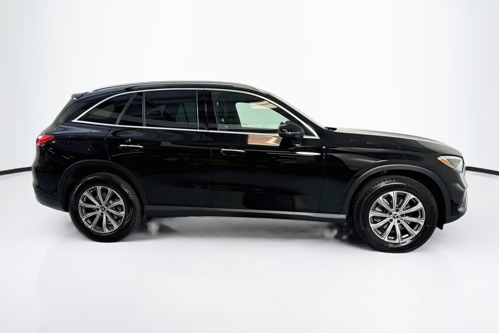 Certified Used 2026 Black Mercedes-Benz GLC 300 image 4