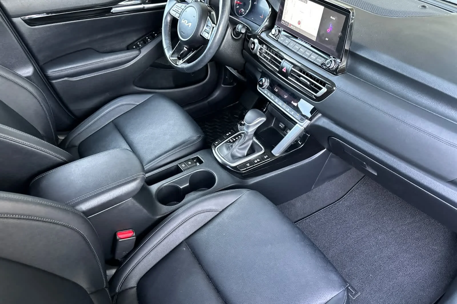 Certified Used 2023 Black Kia EX image 16