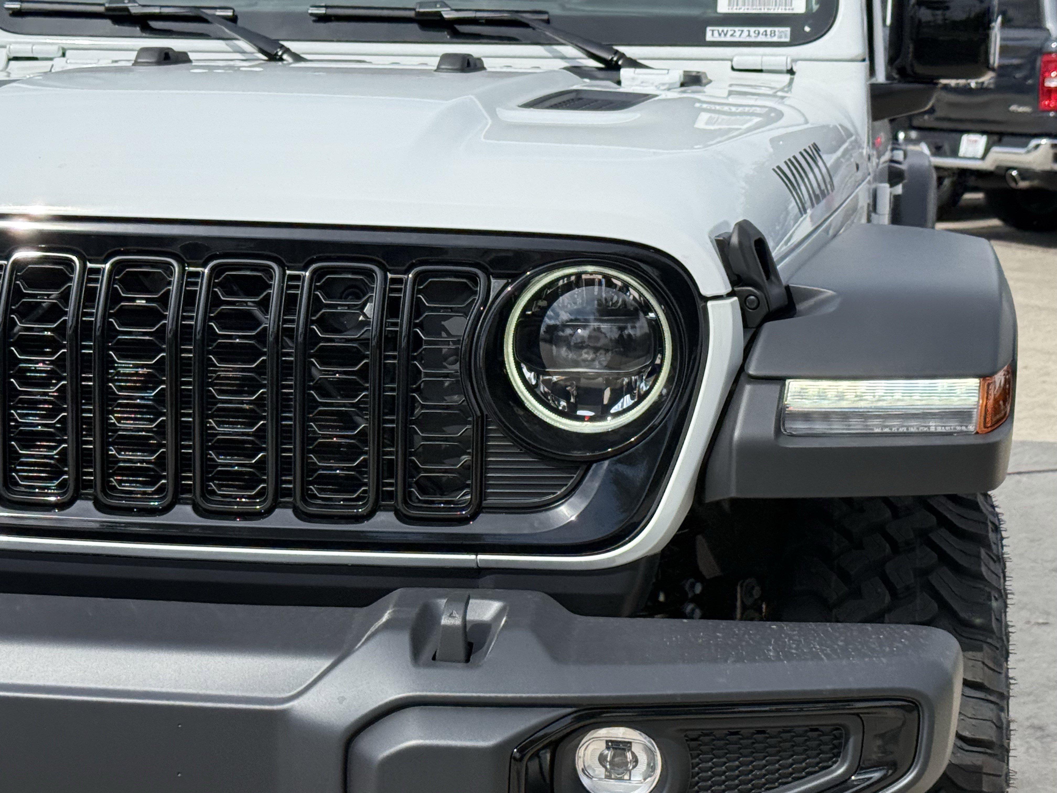 New 2026 Bright White Clear-Coat Exterior Paint Jeep Willys image 7