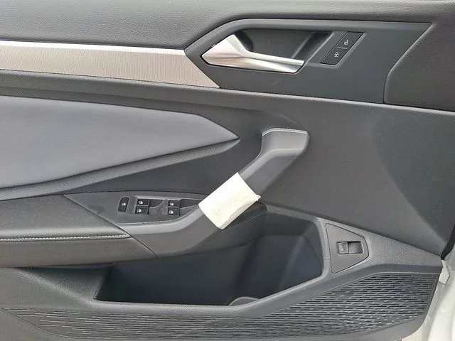 New 2026 White Volkswagen 1.5T SE image 8