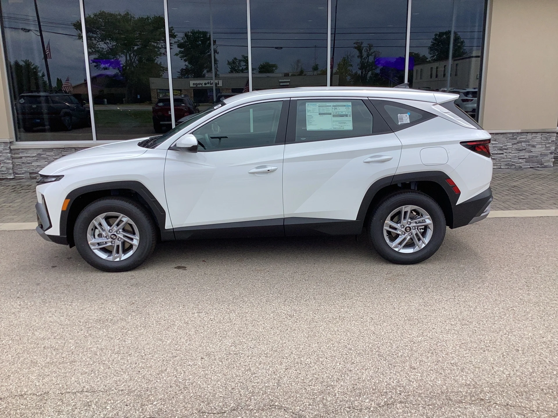 New 2026 Serenity White Pearl Hyundai SE image 2
