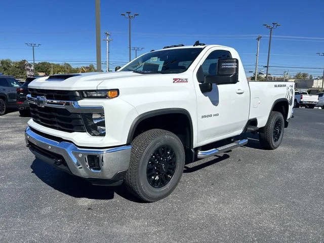 2026 Chevrolet Silverado 3500 HD LT - Photo 8