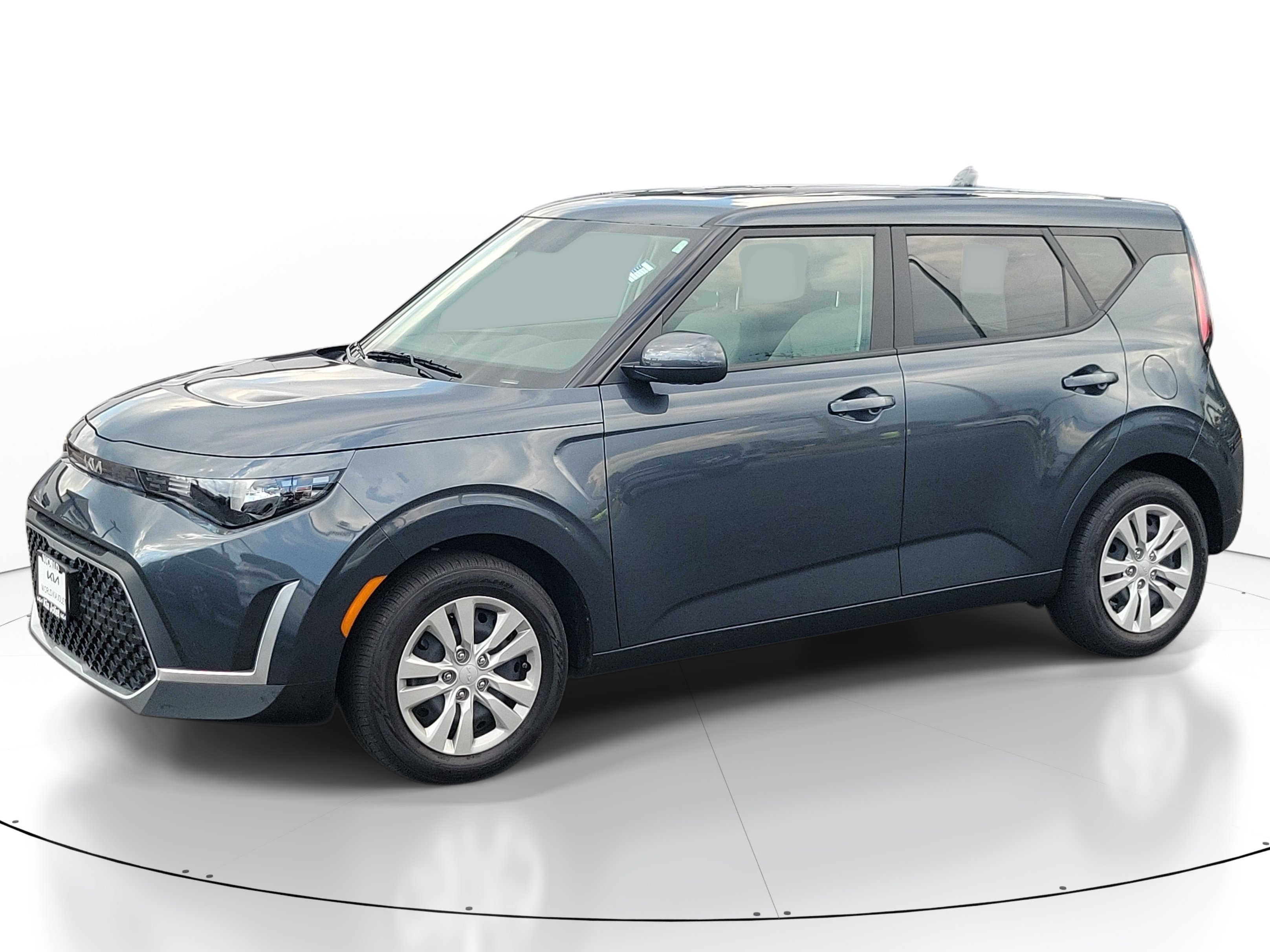 Used 2025 Gravity Gray Kia LX image 2