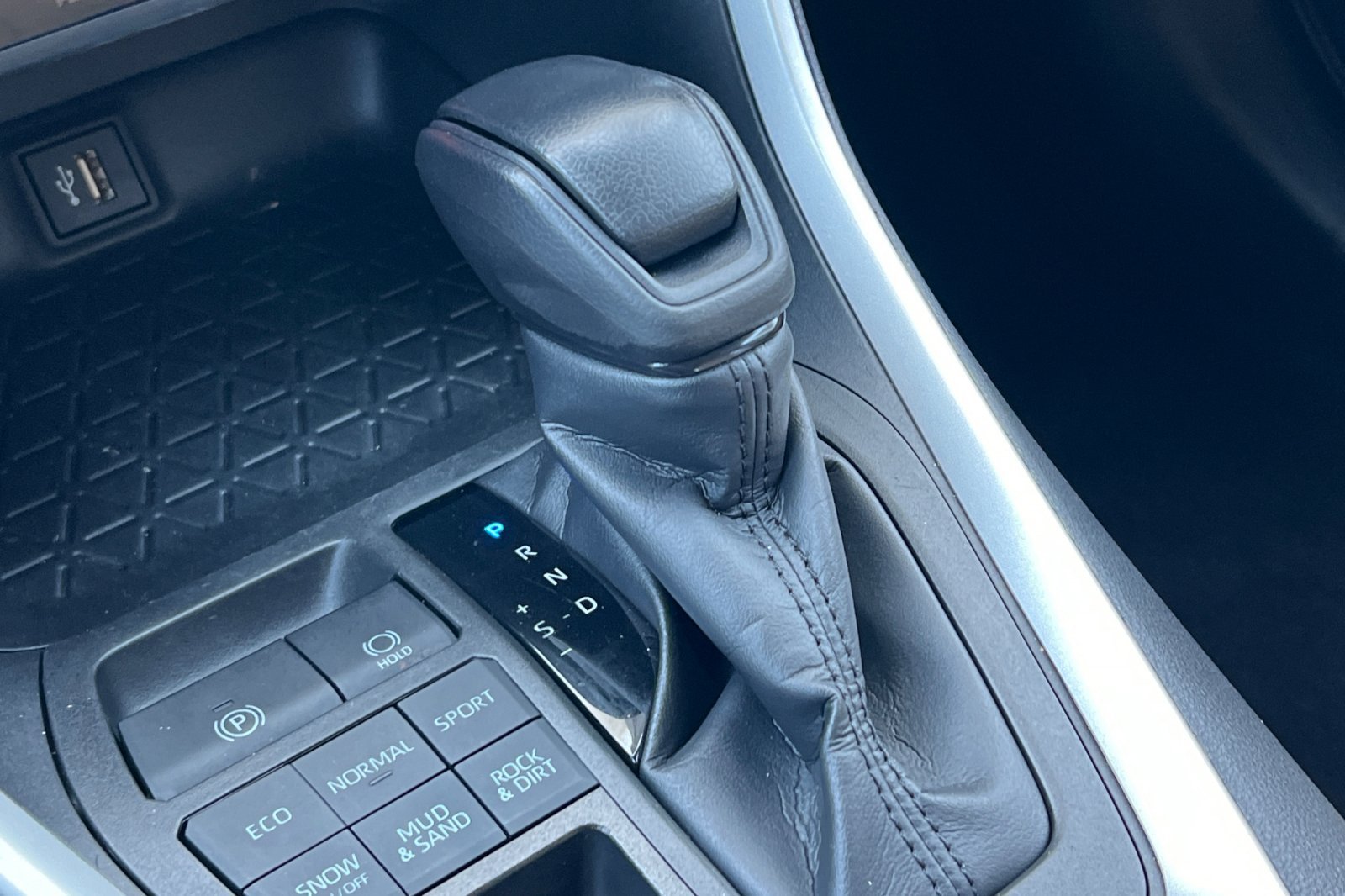 Used 2023 Lunar Rock Toyota XLE image 21