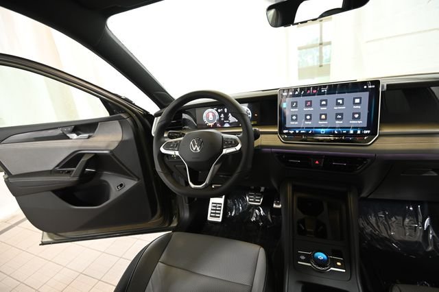 New 2026 Green Volkswagen 2.0T SE R-Line Black image 30