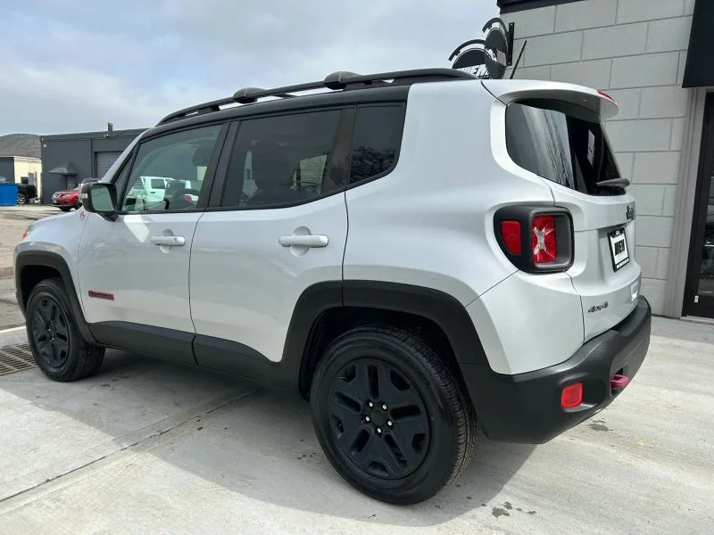 2018 Jeep Renegade Trailhawk - Photo 8
