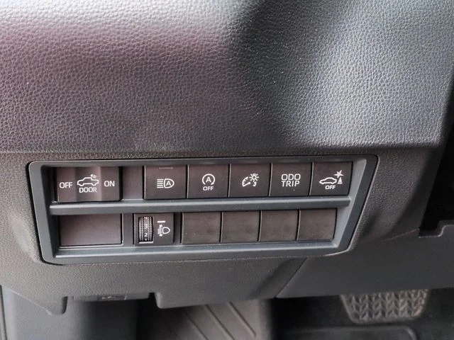 Used 2022 Gray Toyota SR5 image 15