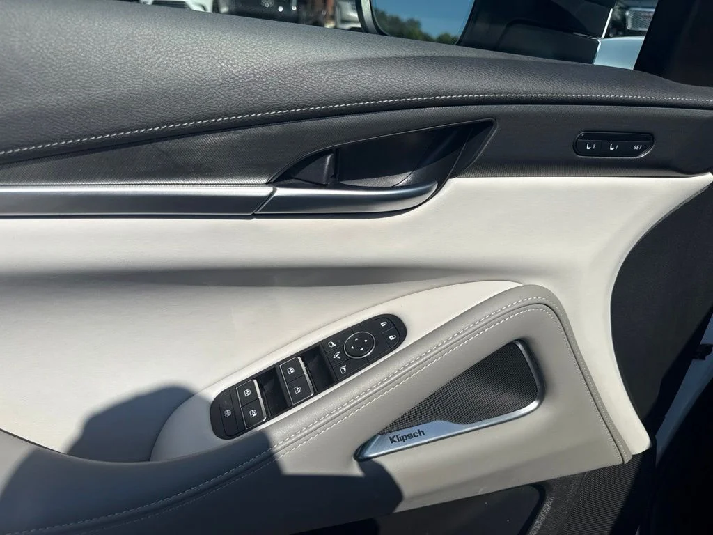 Used 2026 White INFINITI LUXE image 25