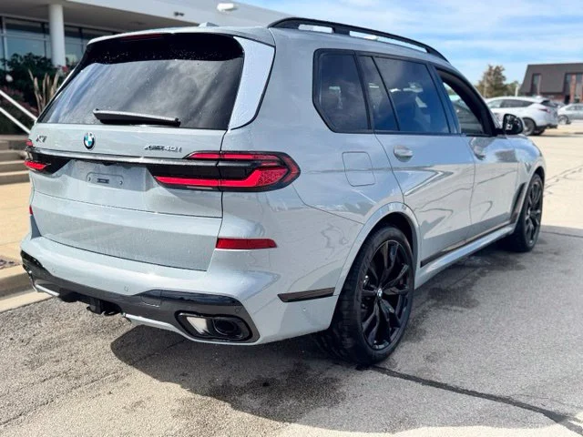 New 2027 Gray BMW xDrive40i image 3