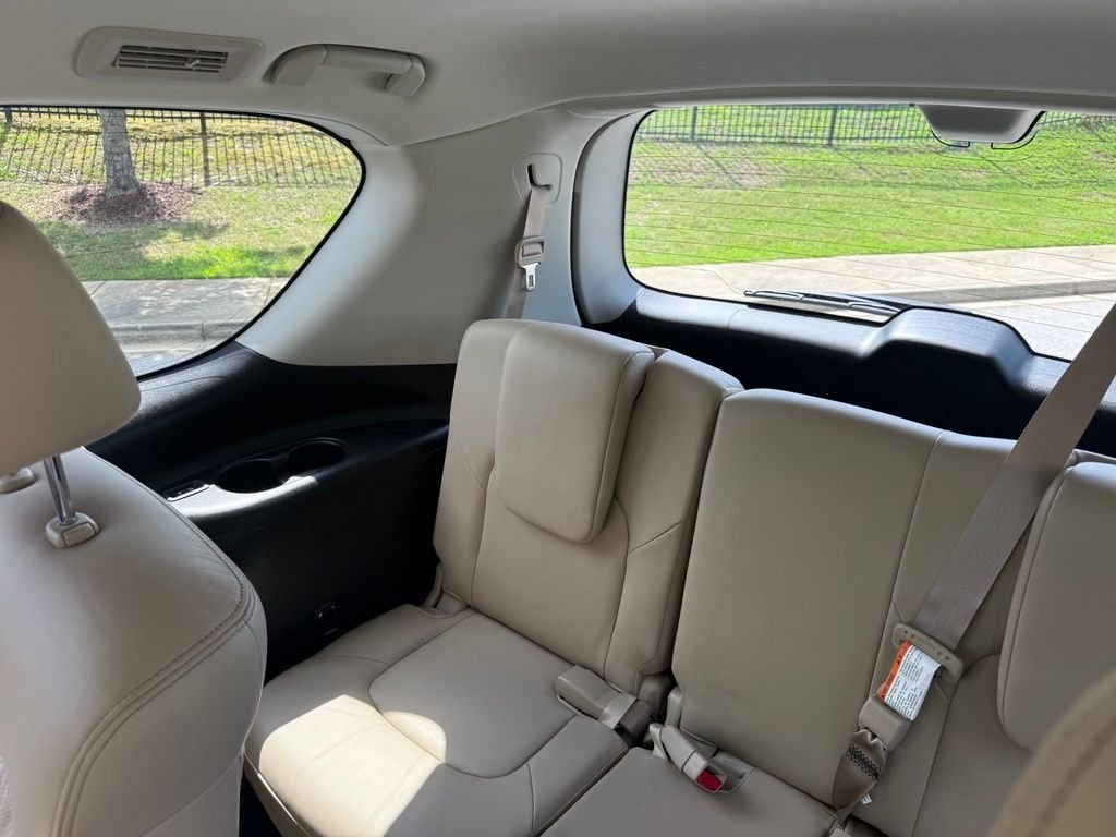 Used 2024 Red Nissan Platinum image 28