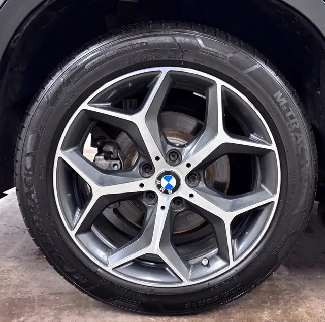 Used 2017 Gray BMW xDrive28i image 8