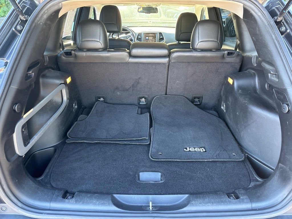 Used 2015 Black Jeep Limited image 13
