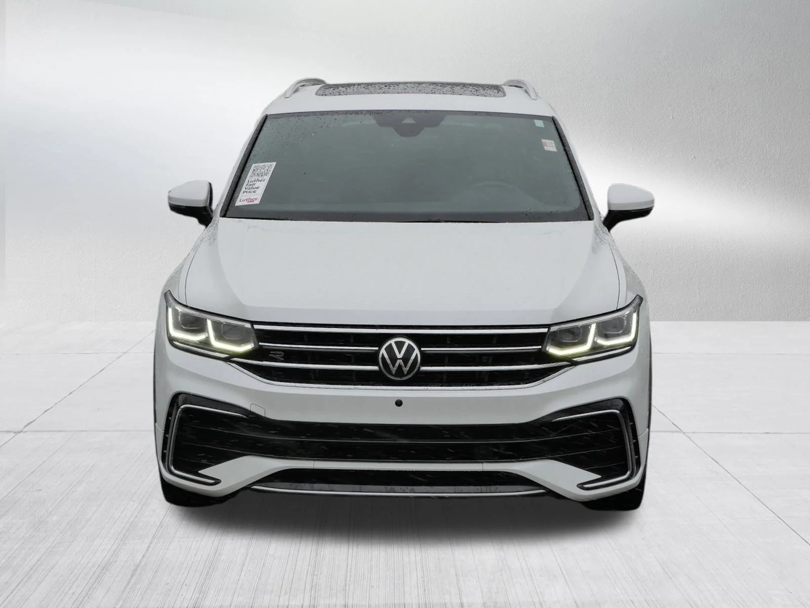 Certified 2022 Volkswagen Tiguan SEL R-LINE with VIN 3VV4B7AXXNM063838 for sale in Burnsville, Minnesota