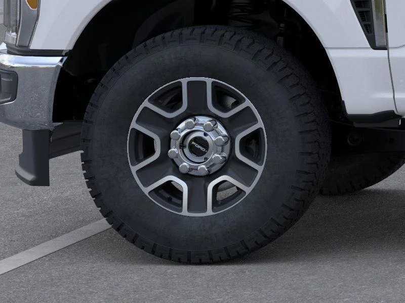 New 2025 Oxford White Ford F-350® XLT image 19