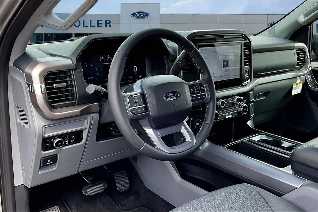 New 2026 Silver Ford XLT image 8