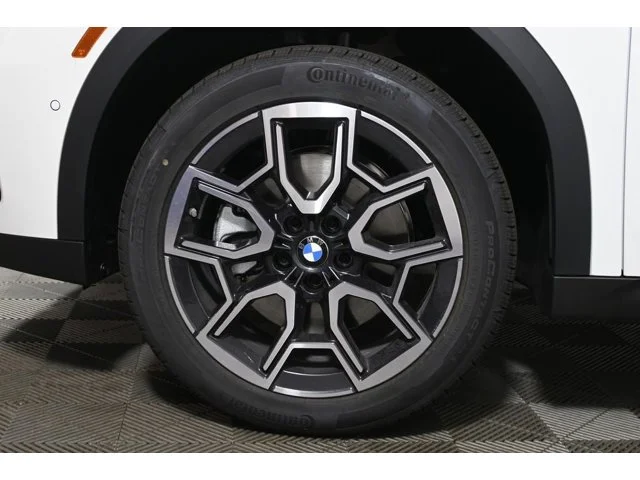 New 2026 Alpine White BMW xDrive28i image 12
